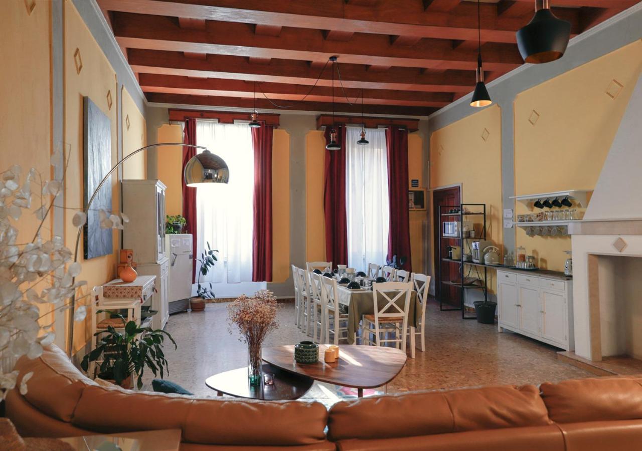 Retro B&B Pisa Bagian luar foto